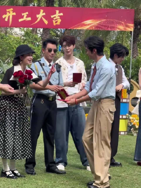 郑恺 @沙溢 @白鹿my @范丞丞Adam0616 @时代少年团-张真源