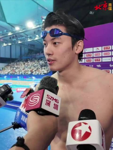 汪顺亮相中国游泳公开赛混采区