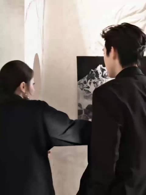 谁懂啊《白日提灯》这个短剧居然有两集！