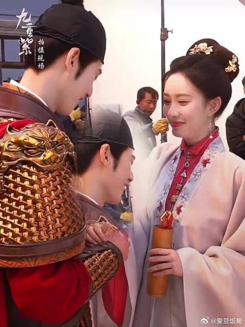 他俩真的互相心动的感觉，完全没办法克制