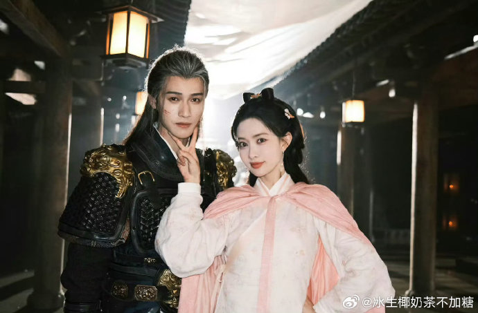 孟子义和搭档李昀锐在《奔跑吧14》中有哪些互动？