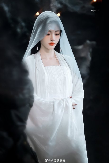 34套华服引爆期待！鞠婧祎新剧预约破200万，获赞“古装奇迹暖暖”