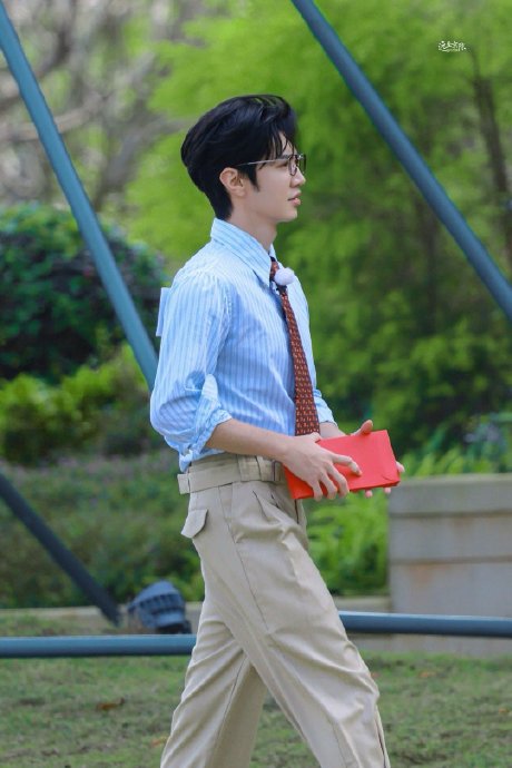 网友们对陈哲远在跑男的‘验发’环节评价如何？有什么有趣的调侃？