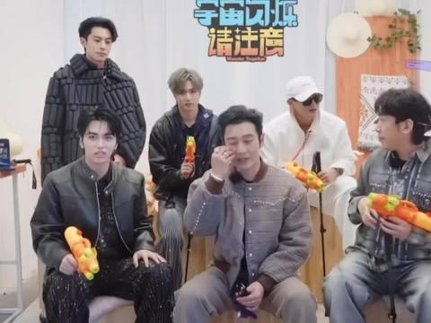 黄晓明常与黄景瑜王鹤棣刘耀文健身