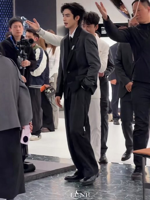 宋威龙靠“给到夯”出圈！粉丝揭秘现象级魅力的三重密码