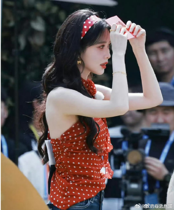 孟子义和李昀锐在《奔跑吧》中“装不熟”的具体细节是怎样的？