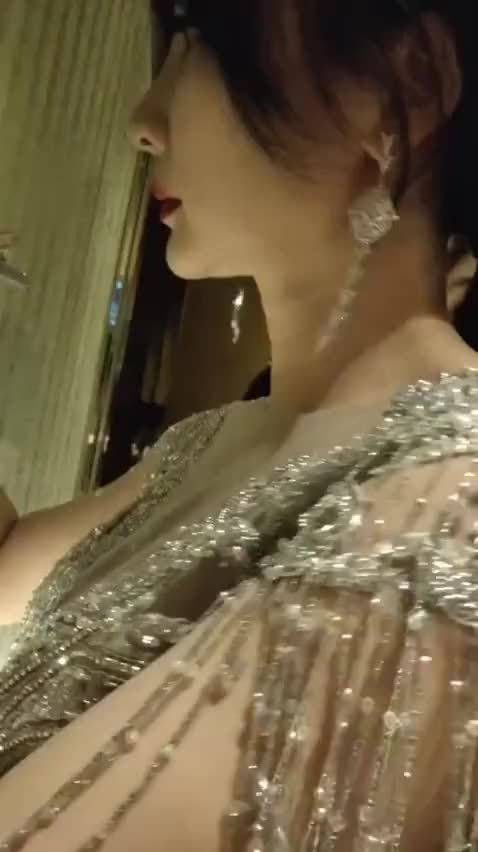 从没和柳岩这么超近距离接触过