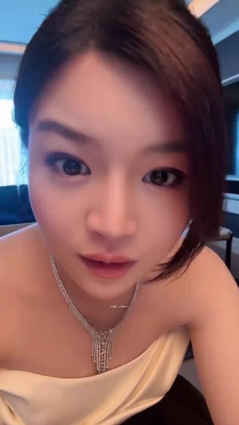 陈妍希澳门美食安利 来澳门一定要吃什么？ 当时蛋挞和菠萝猪仔包啦