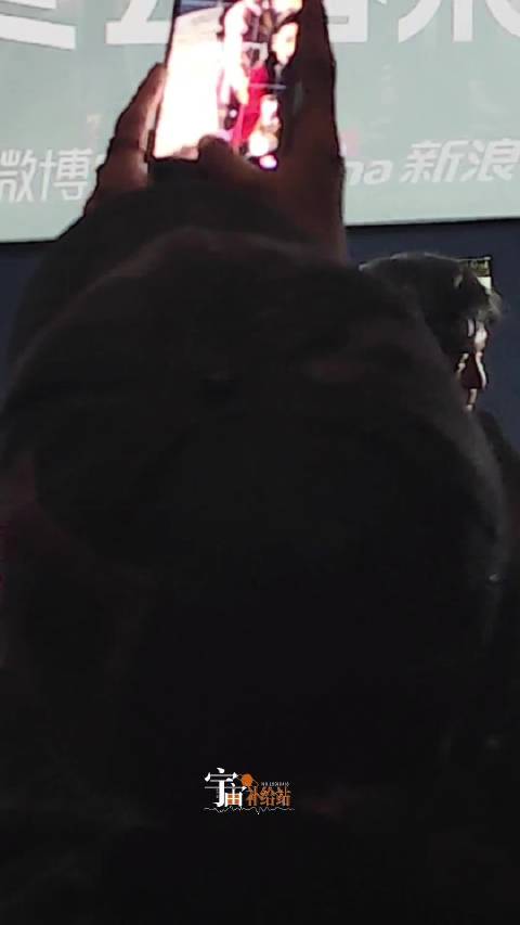 这是一条炫耀贴 是谁拿到了白宇亲手投掷的奖状？ 是小补给！