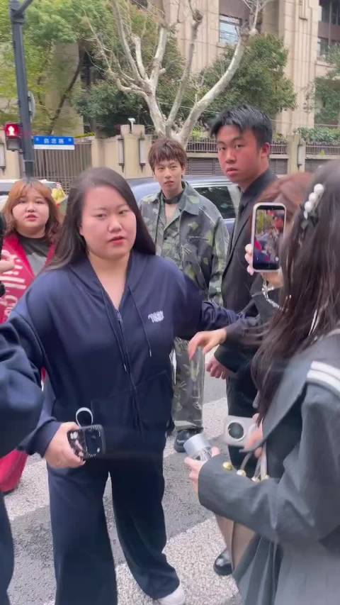 林高远亮相时装秀场缺席澳门乒乓球世界杯
