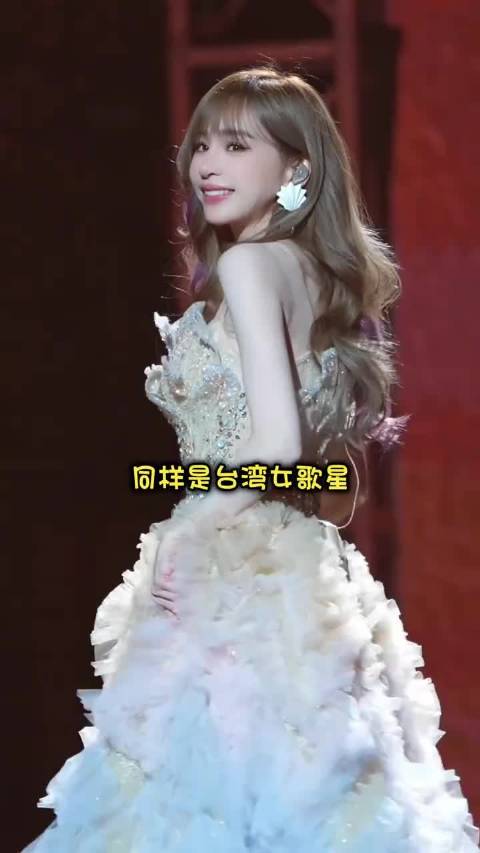 王心凌后台换装，待遇大不同!