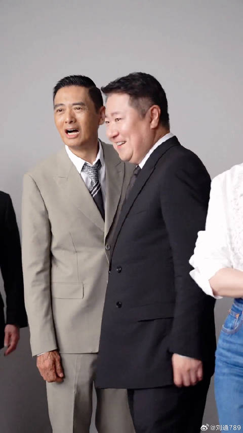 周润发袁咏仪32年后首合作，新剧宣传照曝光