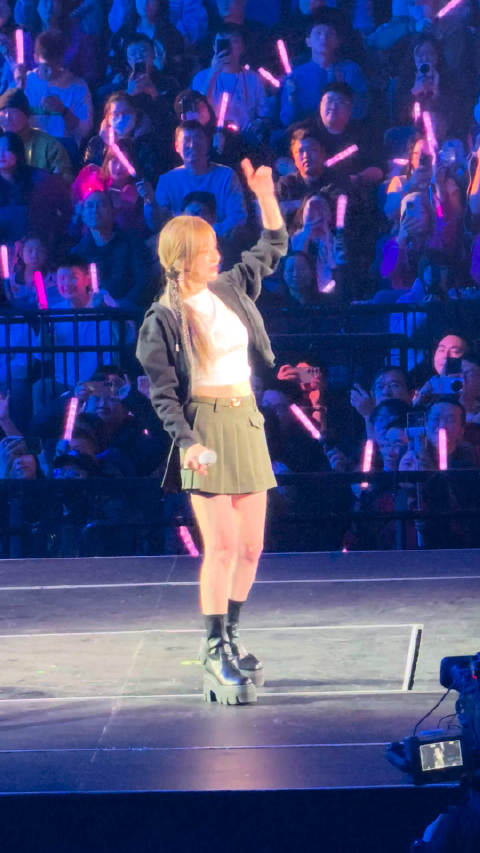 昨晚梦见姐了，在看节巡游