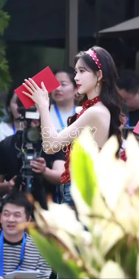 孟子义跑男复古造型惊艳如港片