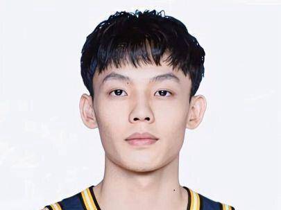 徐杰闪耀CBA赛场，狂揽32分4篮板11助攻3抢断！