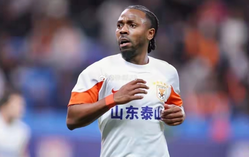 已转行！小摩托费南多变真“摩托”，这次降薪也回不来中超了