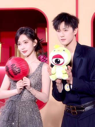 孟子义李昀锐合体代言曝光，综艺合唱互动甜度超标