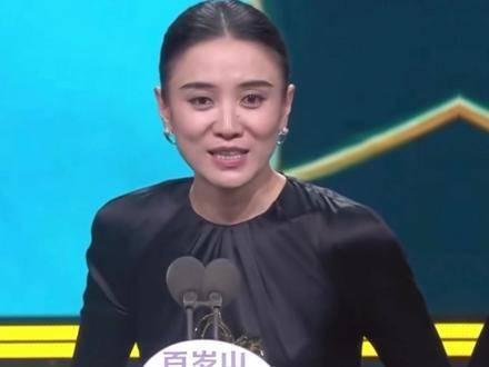 回溯2022至2025年间电影与剧集三大奖的荣耀女性面孔