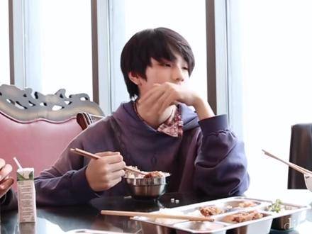 这波笑点来得猝不及防，我直接缴械投降！张函瑞 官俊臣