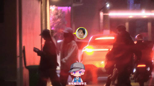 杨紫微醺踉跄仍本能搀扶友人，暖心瞬间引网友盛赞