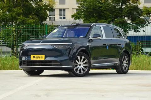 问界M8深度体验:智驾平权的“家庭优选”,不只是半价“M9”