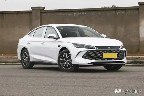 太惨了，2025年度轿车销量榜，秦PLUS丢冠，雅阁第23，天籁第49名