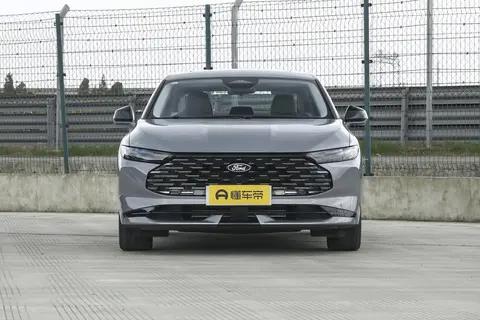 春日焕新，15万级B级车怎么选？2.0T+8AT的新蒙迪欧值不值得入手