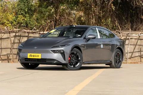 15万级纯电轿跑，入门即满配，全系激光雷达，终身质保无忧？