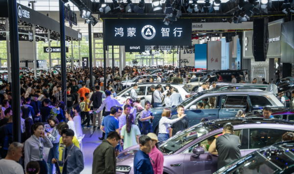 “三境”对“五界”，华为和车企又搞大事，余承东的对手来自内部？