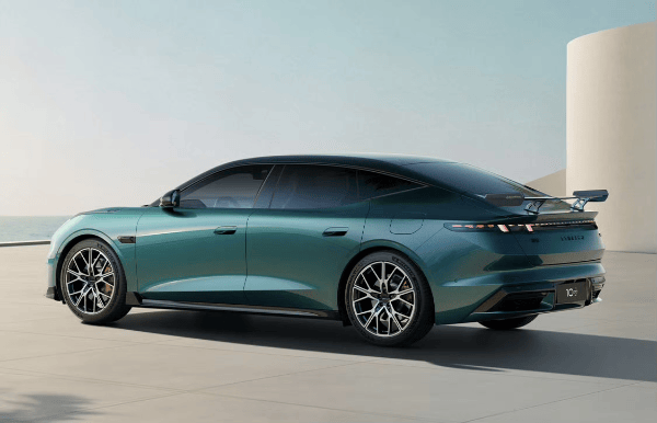 领克10+官宣！925马力+900V快充，可调碳纤维尾翼，二季度上市