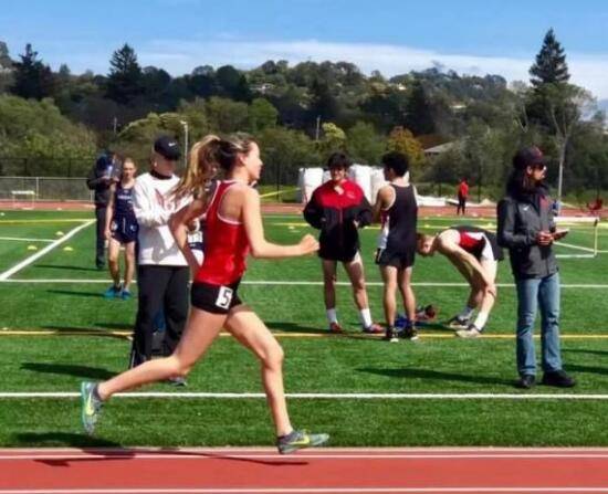 谷爱凌田径成绩单曝光 800米15岁就能跑2分36秒07