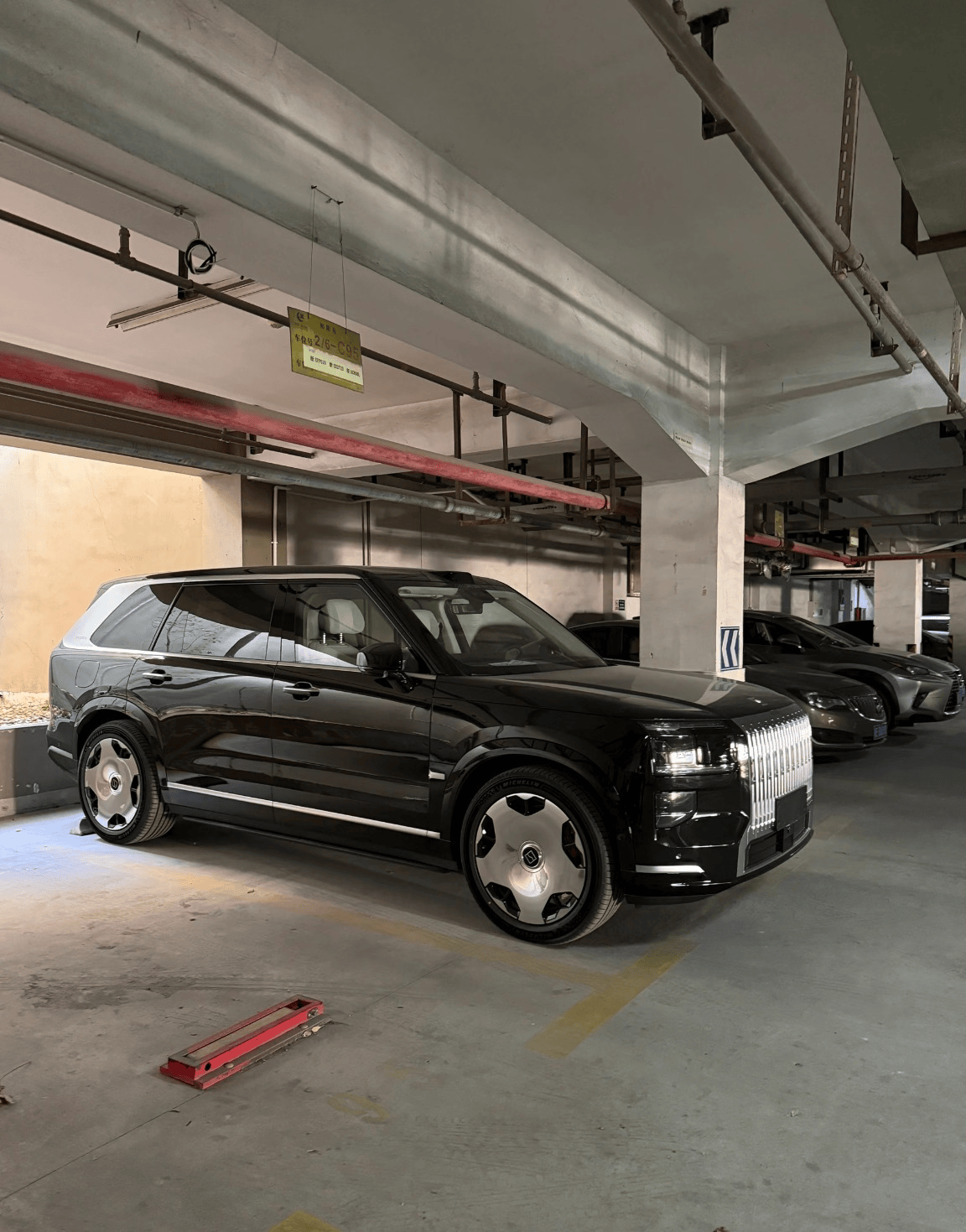 也太帅了吧，被极氪9X硬控了