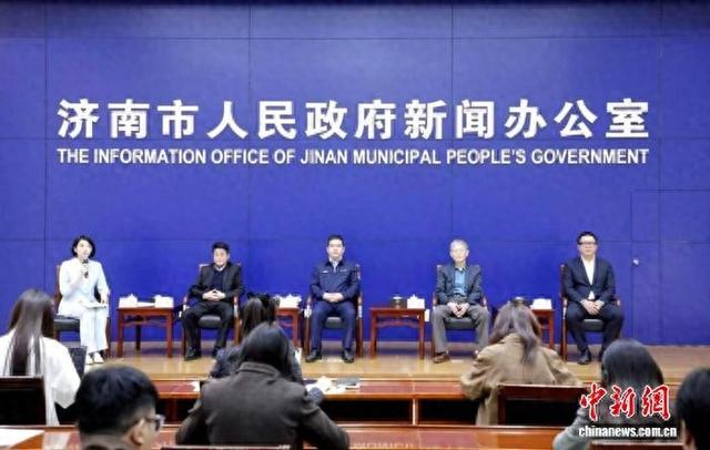 图为发布会现场。沙见龙 摄