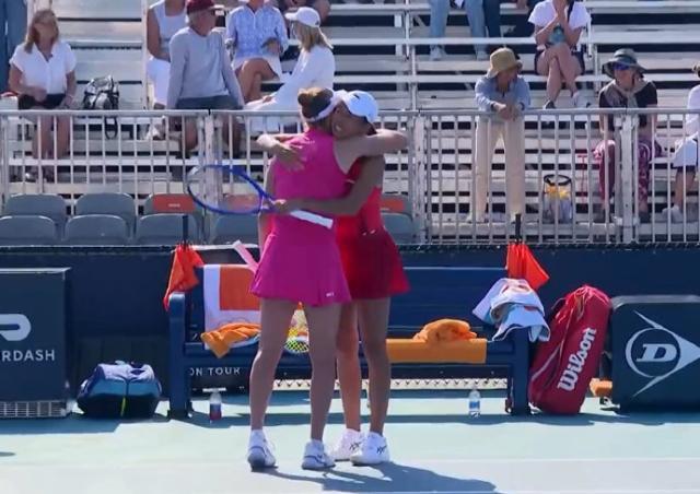 化解3个盘点 张帅/梅尔滕斯晋级迈阿密站双打八强