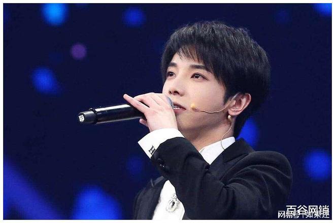 打破传统格局，华晨宇终成乐坛神话！