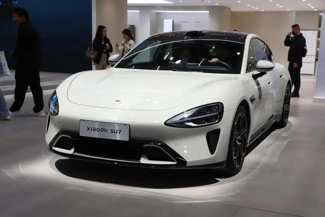 汽车业务营收破千亿！小米年报发布