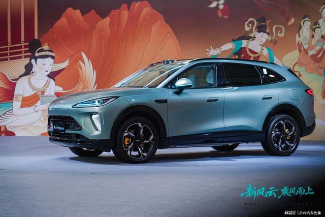 奇瑞风云之夜 全新智美大五座插电混动SUV风云T9L预售发布