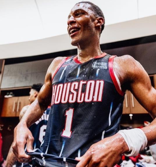 15中7砍16+12！火箭队“小杜兰特”崛起，斯通捡漏：5年1.22亿续约白菜价