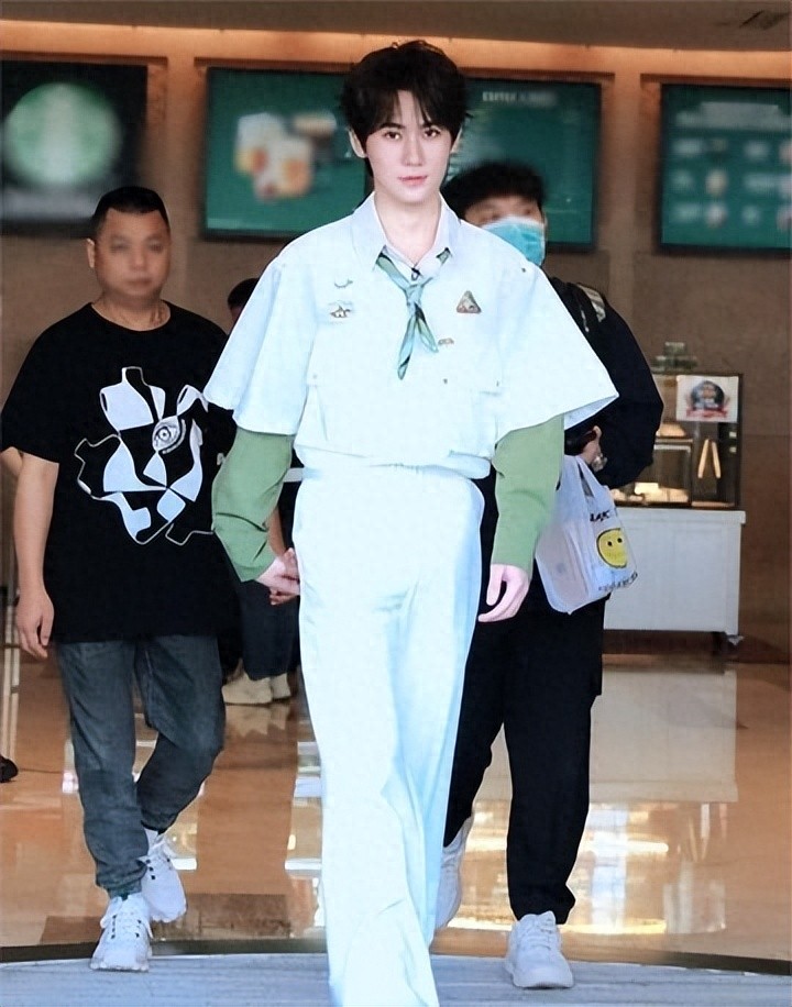 《跑男12》四飞行嘉宾曝光,周深继续缺席引热议