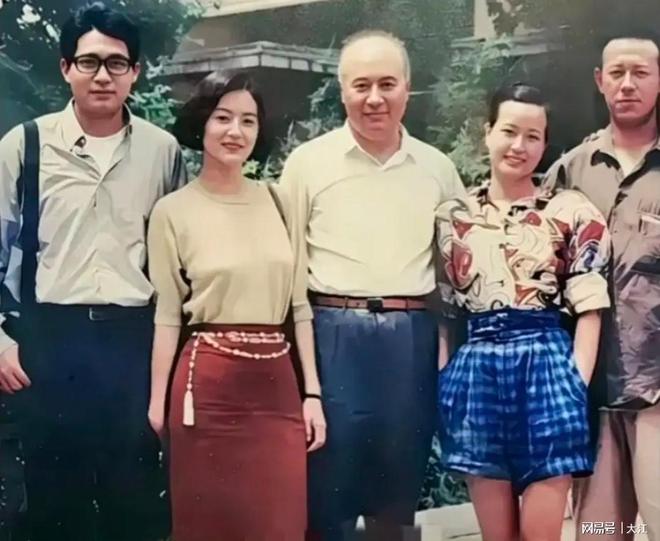 36年前，林青霞与刘晓庆同框的画面