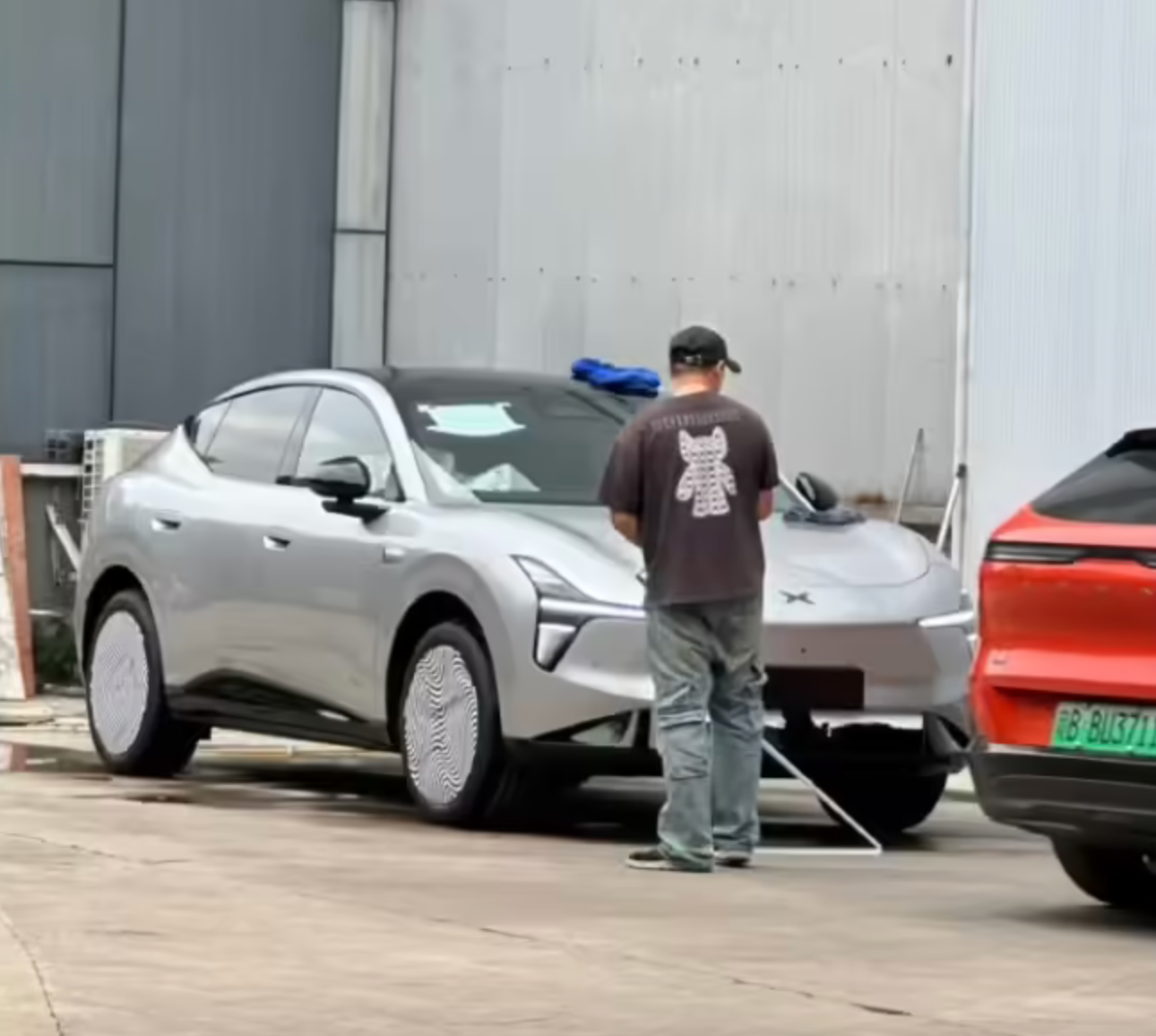 小鹏MONA首款SUV!D03轿跑造型,D02也快了