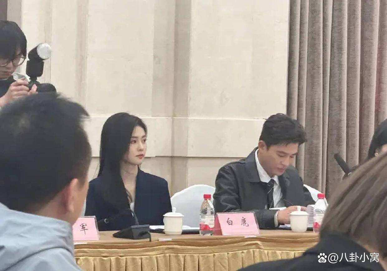 白鹿欧豪参加《北上》研讨会，西装造型正气十足_角色_运河_谢望和