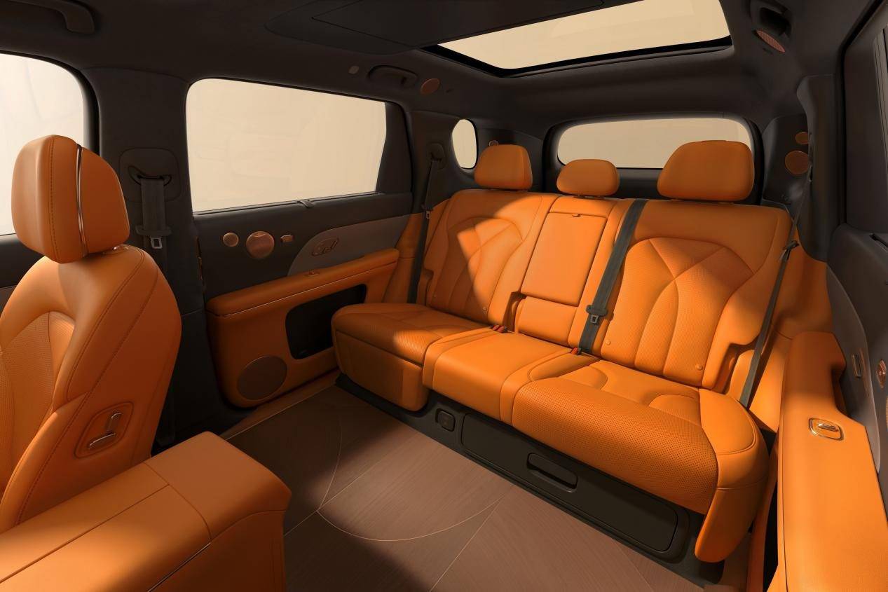 智己LS8正式开启预售25.98万起售击穿大型SUV价值天花板