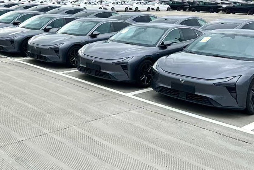 威马与极越迎来转机,“停摆”车企是否有望复活?_新闻