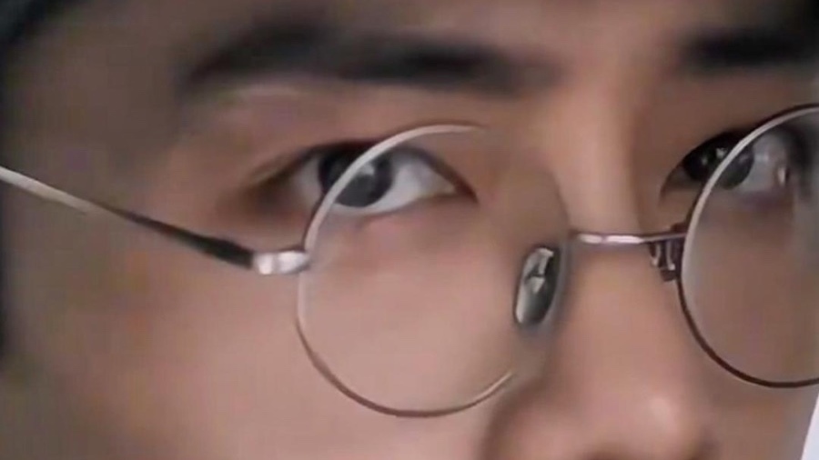 肖战主演《谍报上不封顶》预约破200万