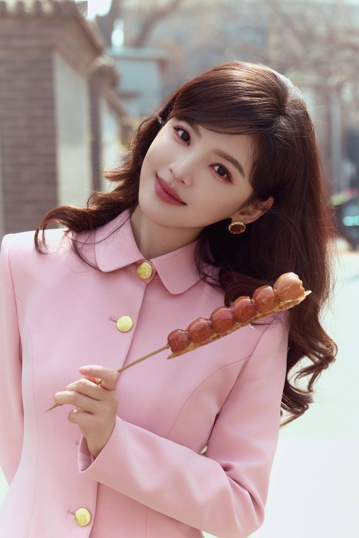 追《冬去春来》学穿搭白宇章若楠林允，把90年代潮范穿成模板