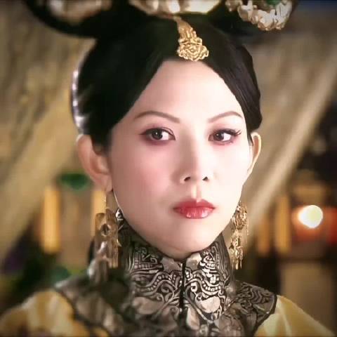 “再闹也不过添个妃子，皇后之位唯我独尊”