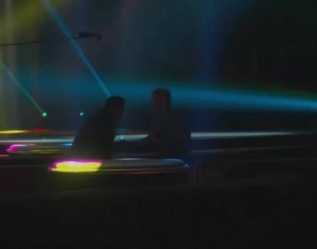 瑞安·高斯林曝哈里森·福特片场误伤后抢冰袋吞止痛药