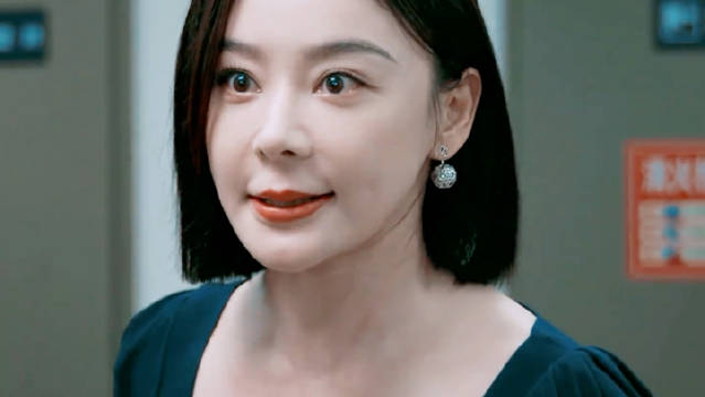 得知母亲跳海身亡的那一刻，白靓靓的世界塌了！