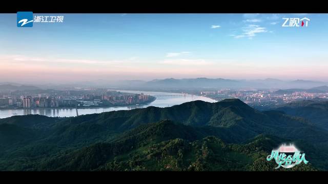 井胧想开饮品店代旭转行心理疗愈，明星自曝转业计划